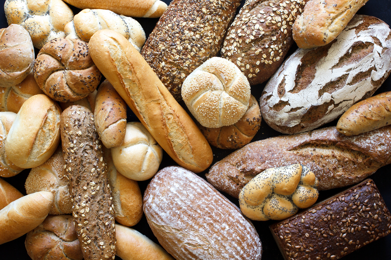 Many Mixed Breads And Rolls Shot From Above Savvy Tokyo