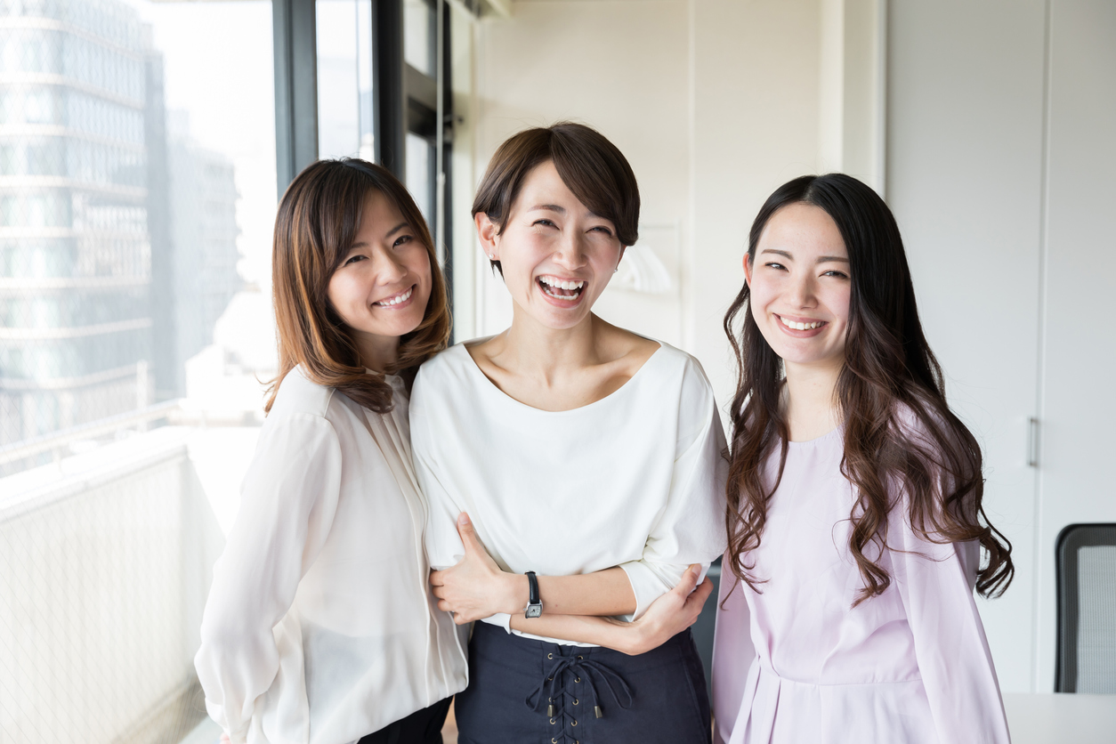 Conservative can't go wrong - Office Fashion - 4 tips for wearing it right at a japanese workplace