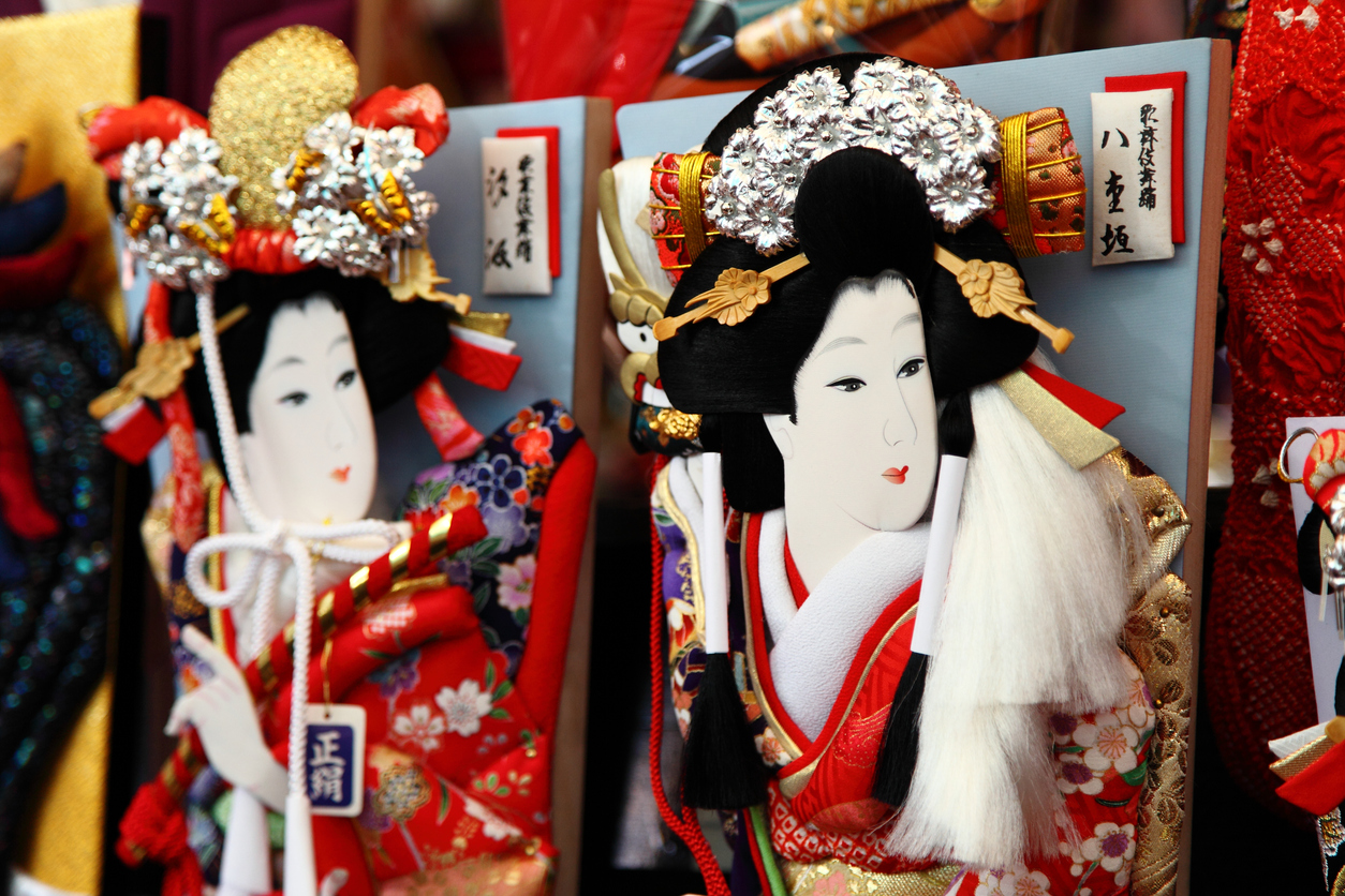 12 Essential Japanese New Year's Family Traditions - Savvy Tokyo