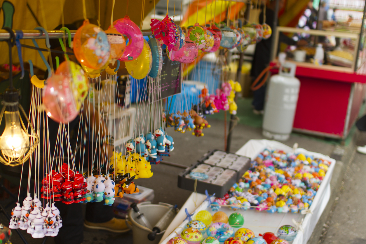 The toy stalls in Japanese festival. - Savvy Tokyo