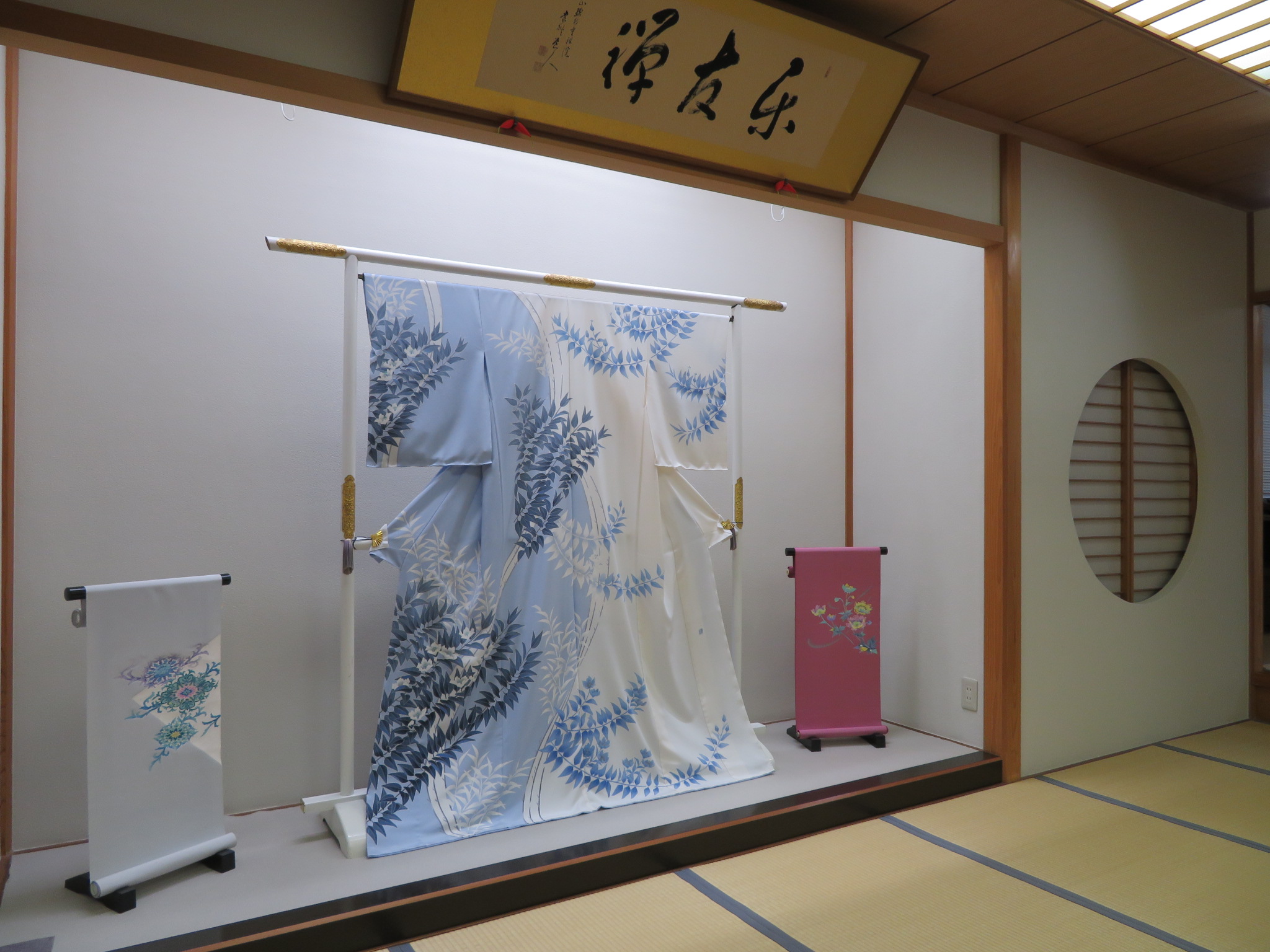 Kaga Yuzen: Experiencing a Traditional Silk Dyeing Technique in ...