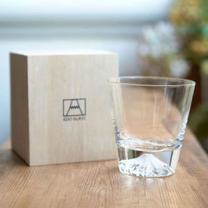 Japanese Sake 10 Japanese Gift Ideas for Your Significant Other This Valentine’s Day Edo Glass Sake