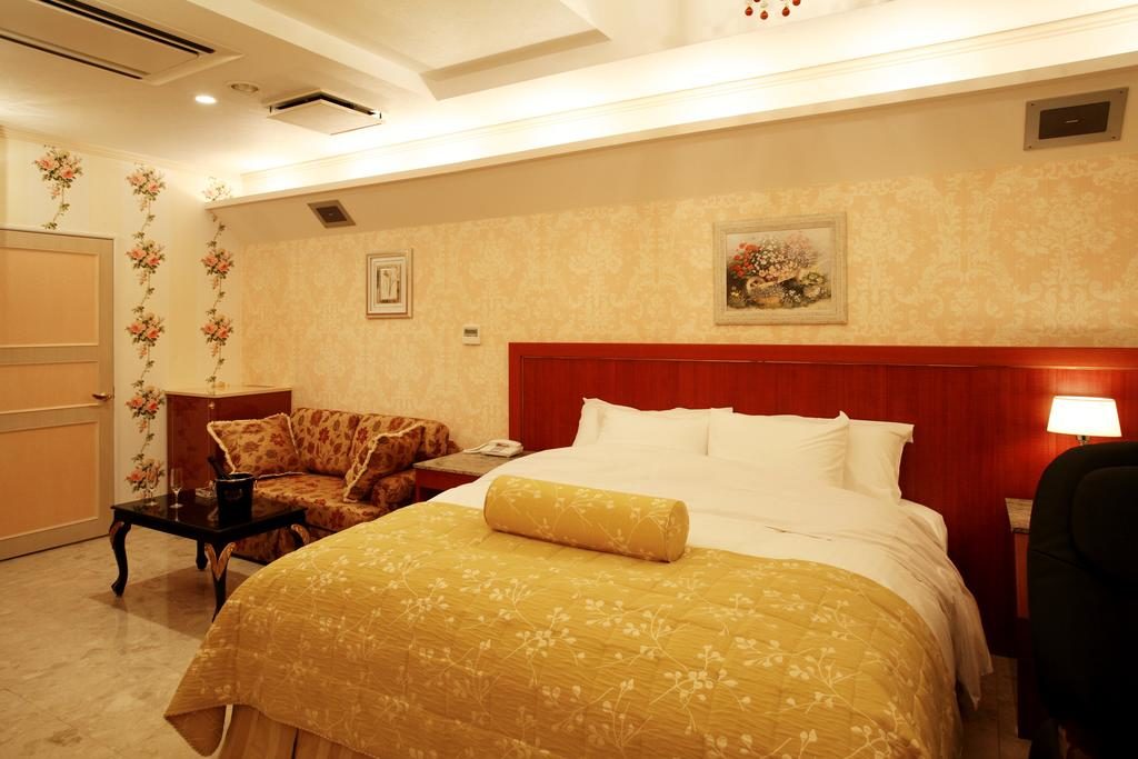 Japan ' s Love Hotels - 10 hoteli na każdy gust - Hotel Meguro Emperor