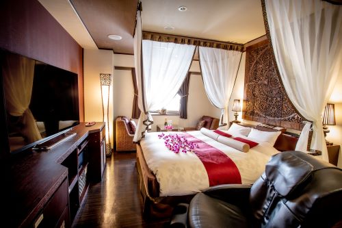 Japan ' s Love Hotels: 10 hotellia jokaiseen makuun - Shinjuku Bali-an