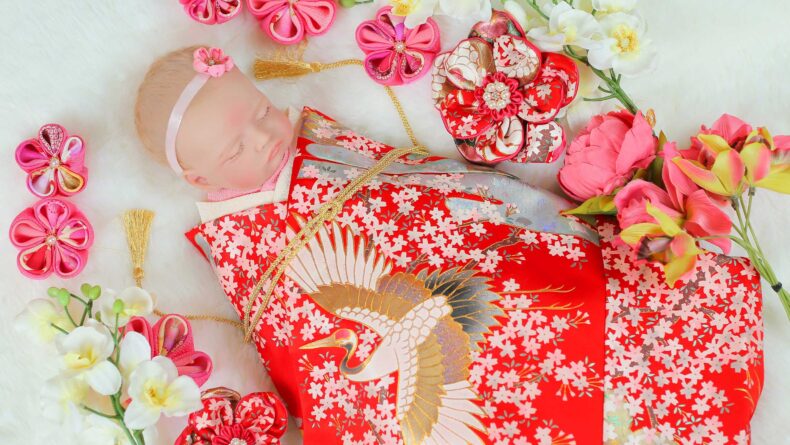 Kimono Maternity and Newborn Photography service.