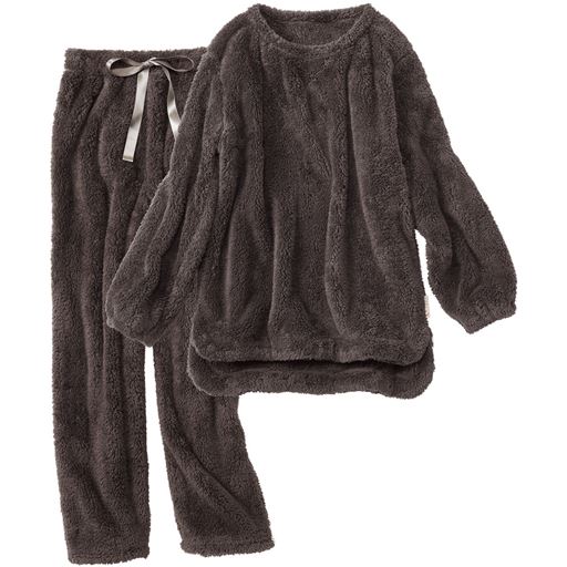 From Head to Toe: The Fluffiest Loungewear for Winter