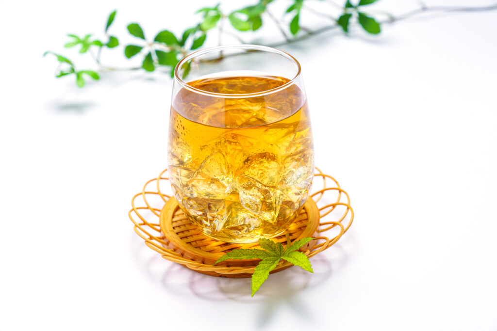 Refreshing Leaves: 5 Summertime Teas to Help Beat the Heat