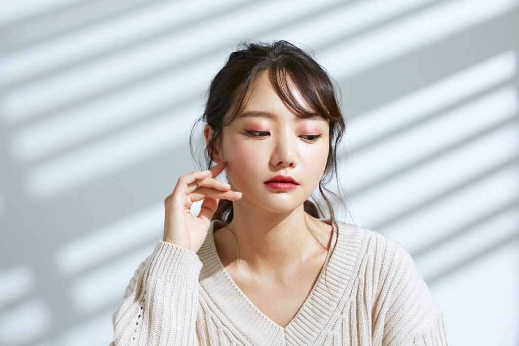 5 Trending Japanese Makeup Products for Fall 2022