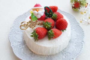 Christmas Cakes in Japan: An Affectionate History