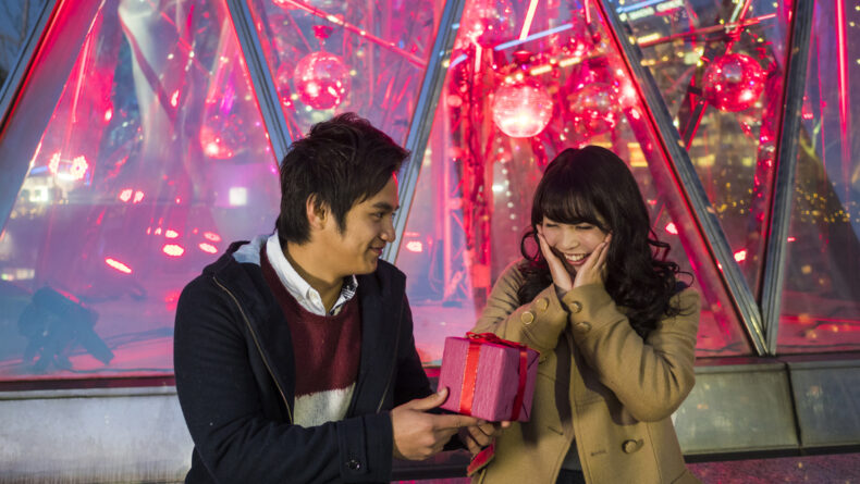 Japanese Christmas Culture Shock And The Ideal Holi-Date