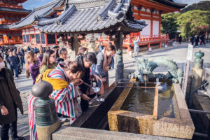 How To Properly Visit A Japanese Shrine