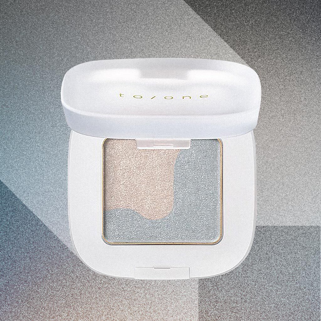 Petal Float Eyeshadow (32 Crevice of City) by to/one