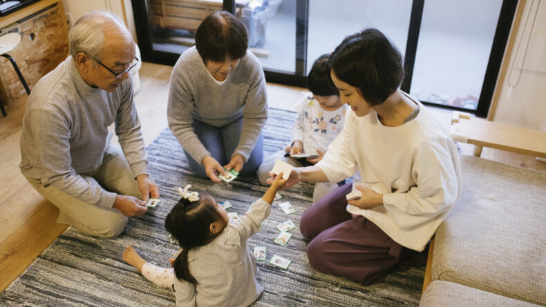 Traditional Games to Celebrate the New Year in Japan