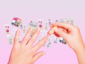 100 Yen Shop Must Haves For DIY Nails